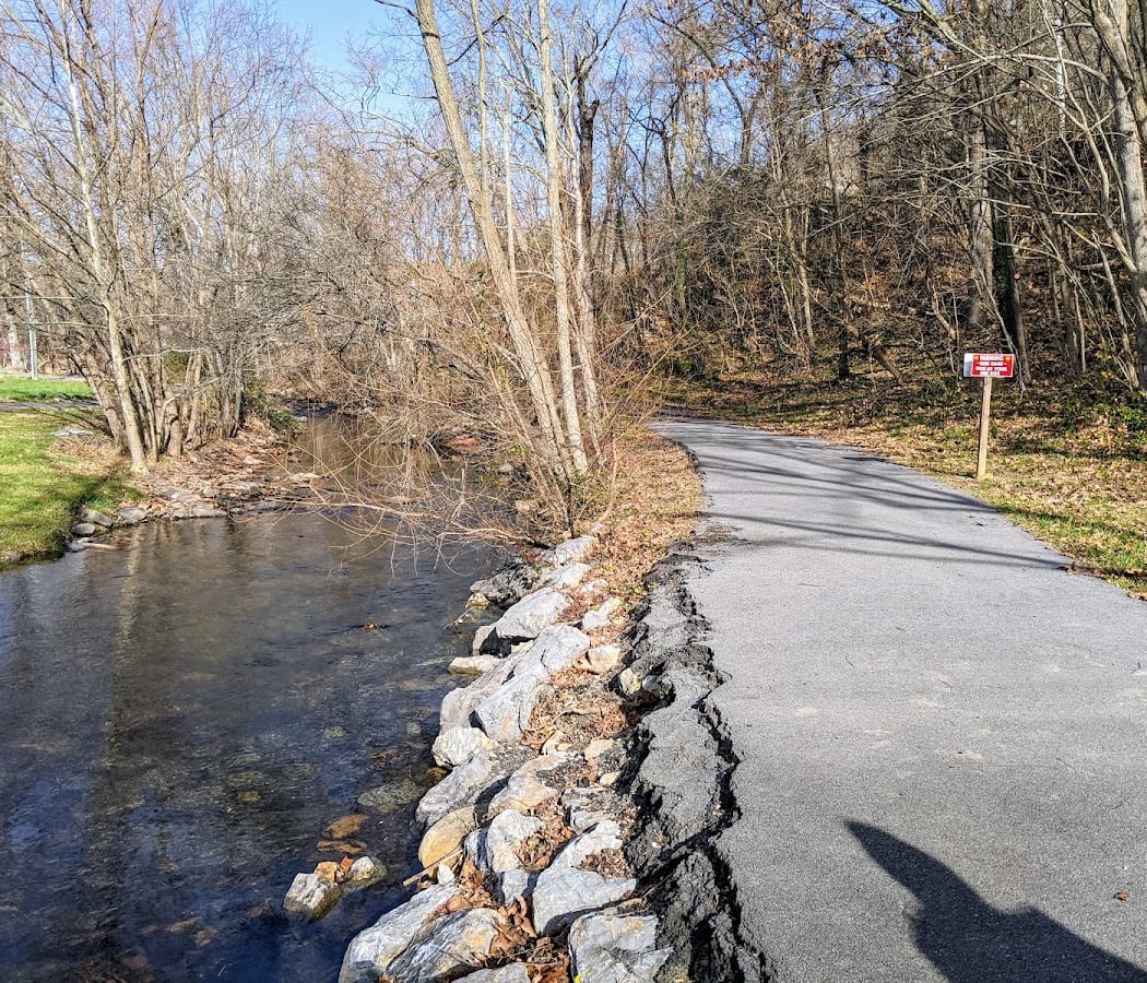 Smith Creek Hiking Trail 1